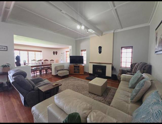 3 BEDROOM HOUSE FOR SALE IN KENSINGTON